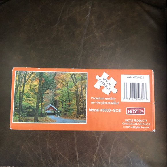 Hoyle Jigsaw Puzzle;  Covered Bridge In Fall, Model#5600-SCE, 1000 pieces - Picture 7 of 7